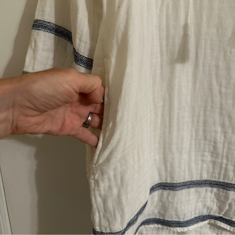 Forever 21 Dress Womens Medium White Blue Embroidered Boho Peasant 3/4 Sleeve - Picture 5 of 10